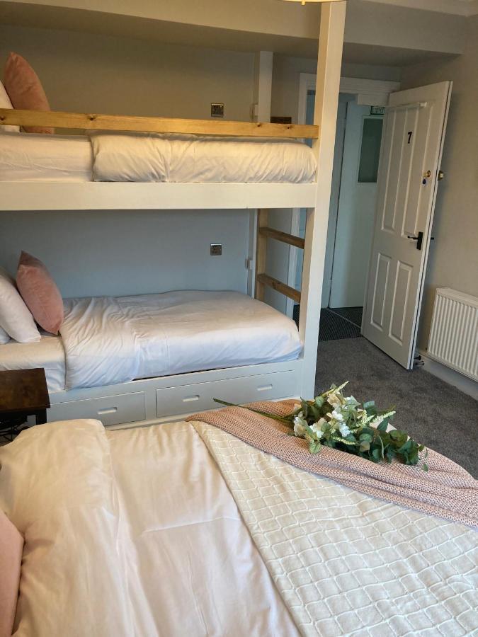 Abbey Court Guest House 칼라일 외부 사진