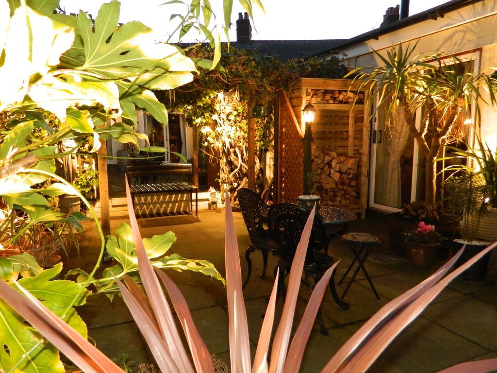 Abbey Court Guest House 칼라일 외부 사진